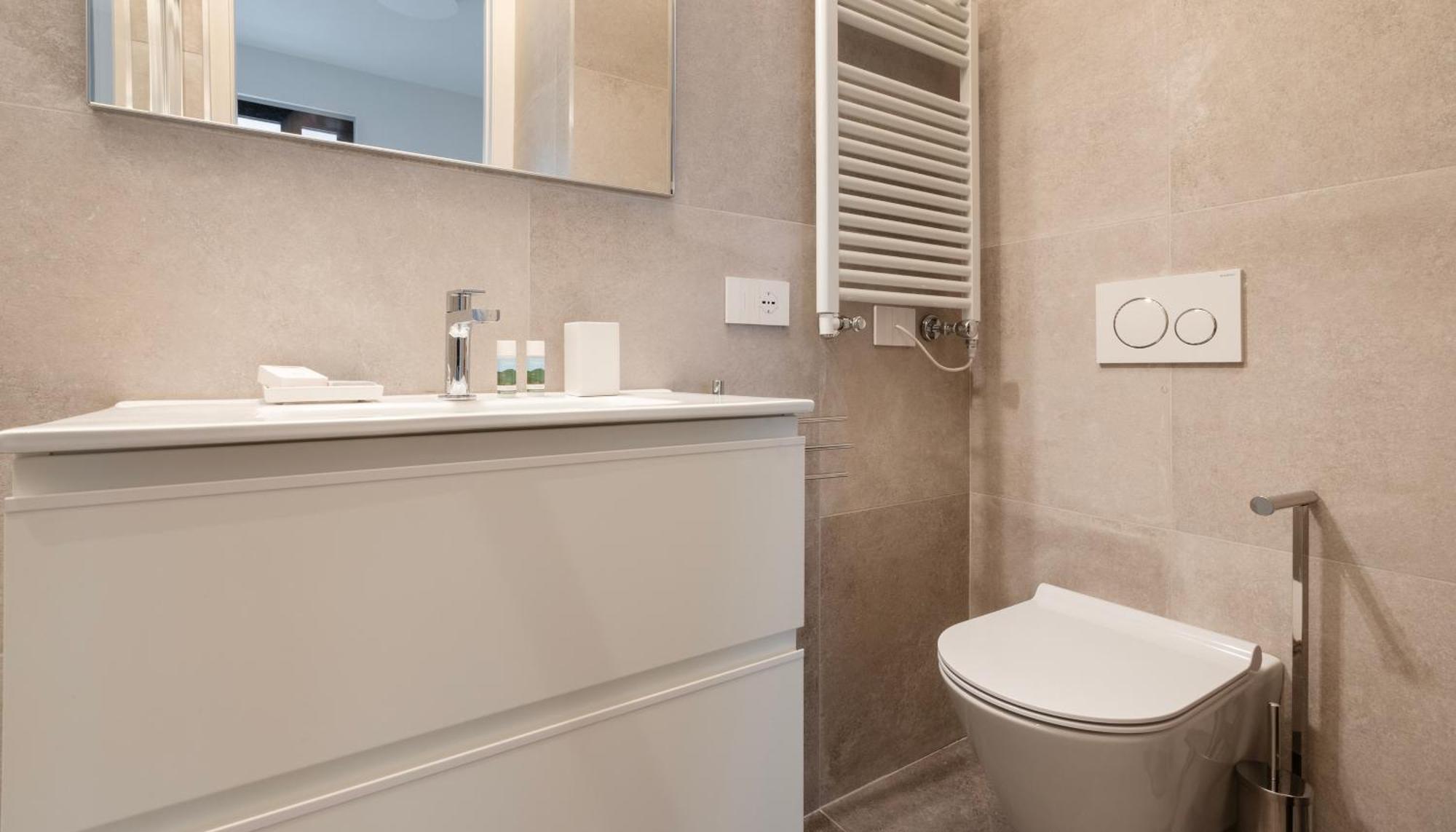 Italianway - Cecchi 18 B Apartment Milan Bagian luar foto